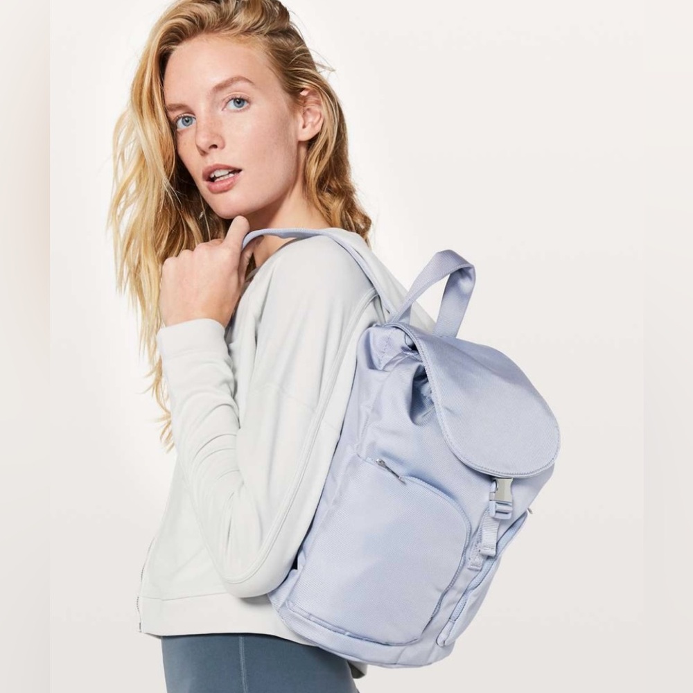 Lululemon Carry Onward Rucksack Mini Vol 9L in Berry Mist - Picture 5 of 16